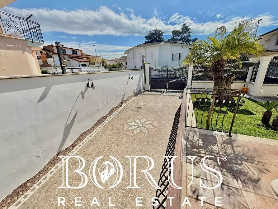 Immagine 32 di Villa in vendita  in Via Cilea a Villa Di Briano