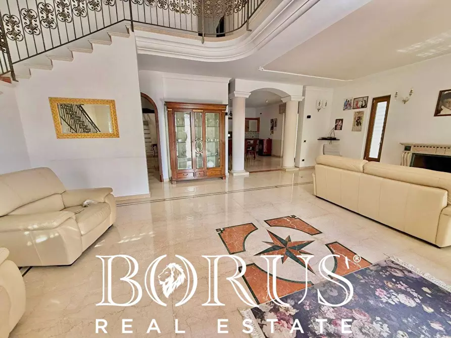 Immagine 35 di Villa in vendita  in Via Cilea a Villa Di Briano