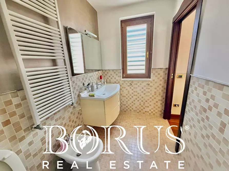 Immagine 69 di Villa in vendita  in Via Cilea a Villa Di Briano