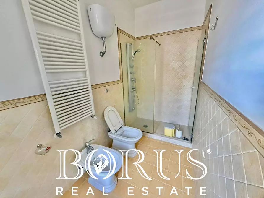 Immagine 73 di Villa in vendita  in Via Cilea a Villa Di Briano