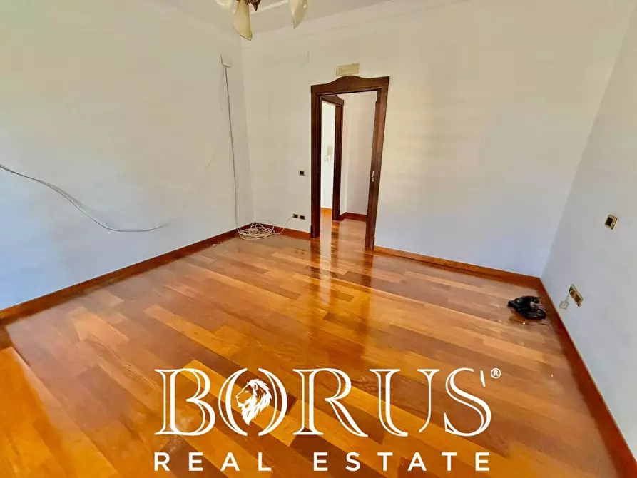 Immagine 74 di Villa in vendita  in Via Cilea a Villa Di Briano