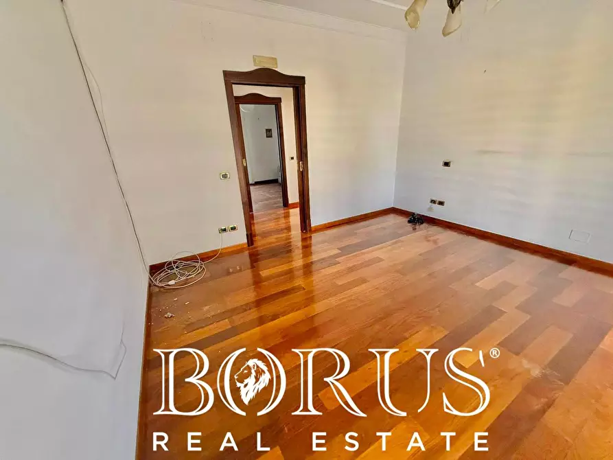 Immagine 76 di Villa in vendita  in Via Cilea a Villa Di Briano