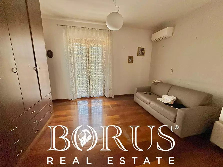 Immagine 78 di Villa in vendita  in Via Cilea a Villa Di Briano