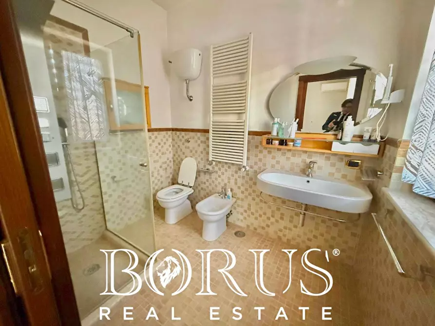 Immagine 84 di Villa in vendita  in Via Cilea a Villa Di Briano