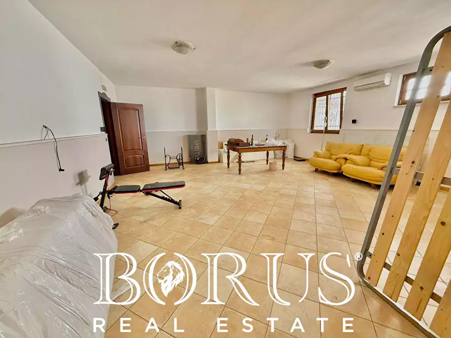 Immagine 89 di Villa in vendita  in Via Cilea a Villa Di Briano