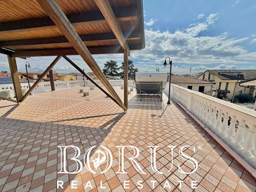 Immagine 106 di Villa in vendita  in Via Cilea a Villa Di Briano