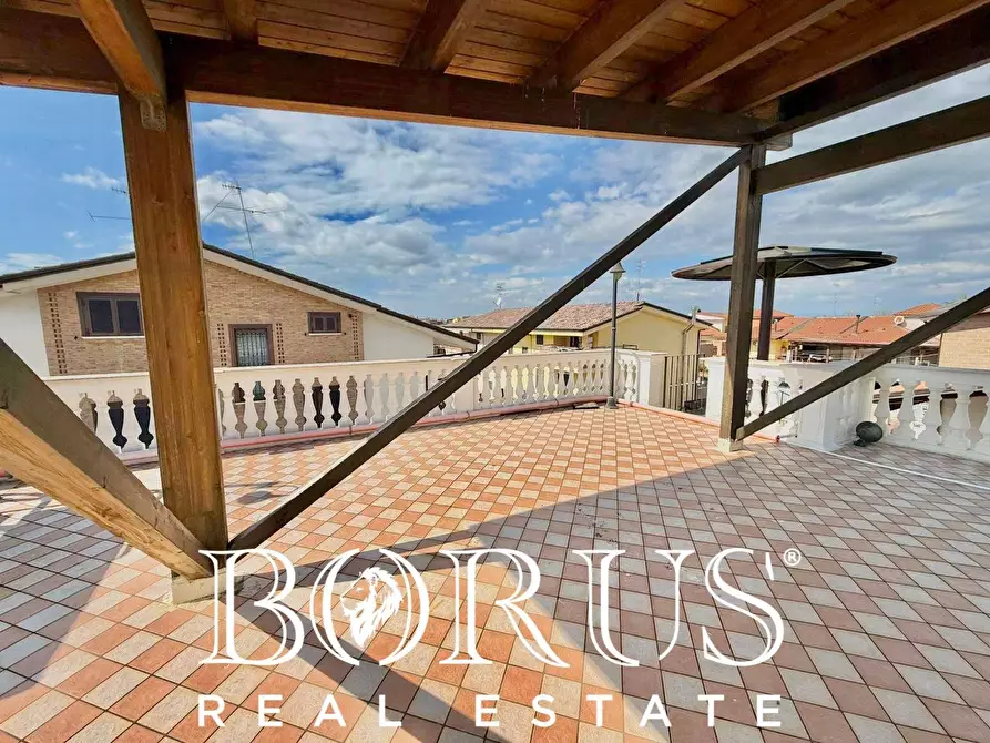 Immagine 113 di Villa in vendita  in Via Cilea a Villa Di Briano