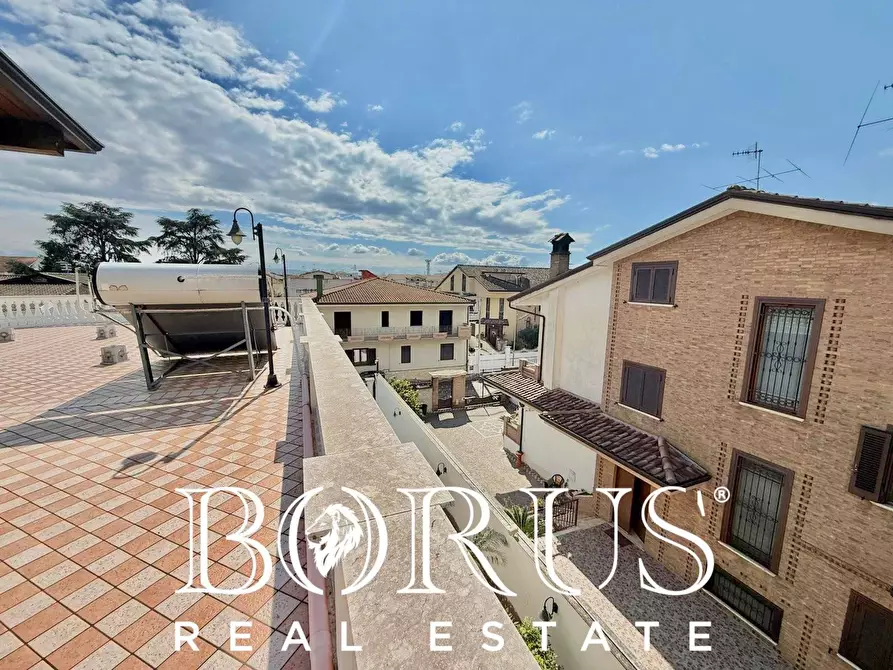 Immagine 114 di Villa in vendita  in Via Cilea a Villa Di Briano