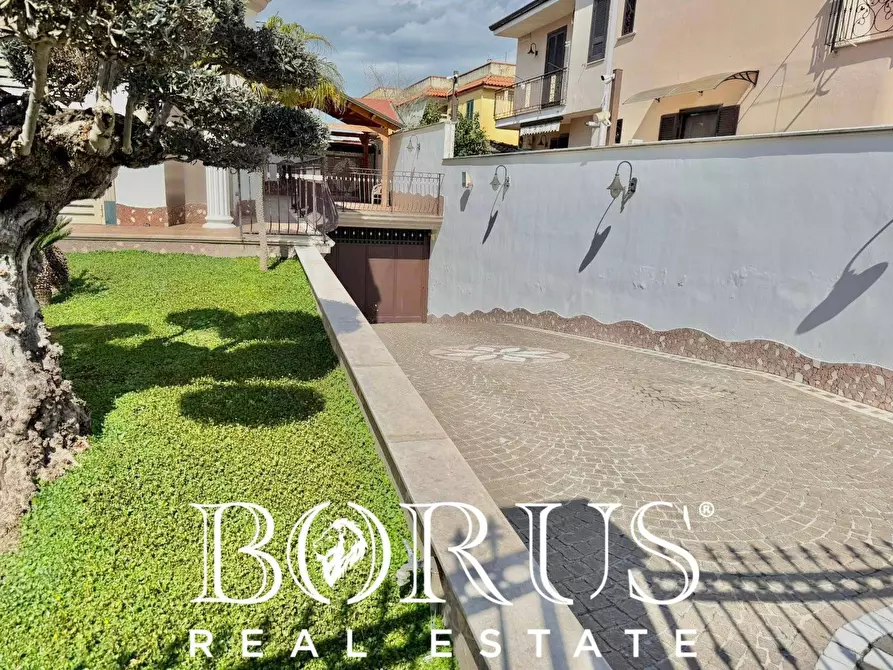 Immagine 118 di Villa in vendita  in Via Cilea a Villa Di Briano