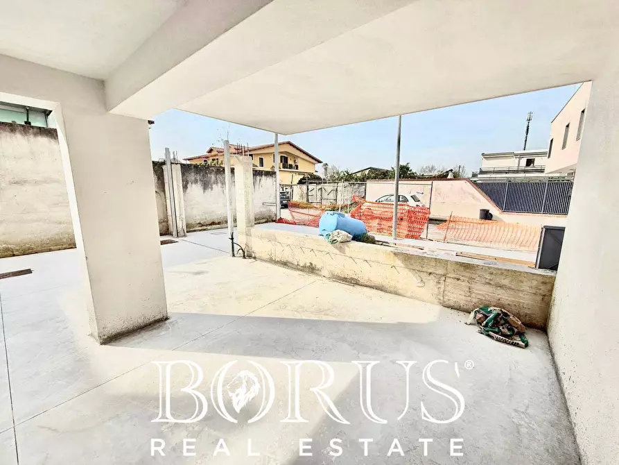 Immagine 4 di Villetta a schiera in vendita  in Via Vittorio Emanuele a Cancello Ed Arnone