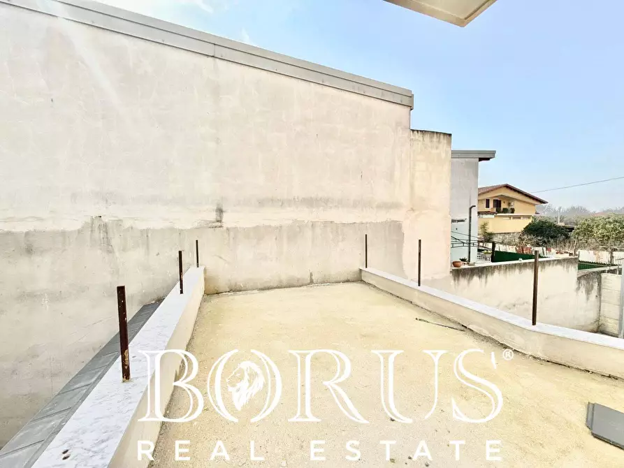 Immagine 19 di Villetta a schiera in vendita  in Via Vittorio Emanuele a Cancello Ed Arnone