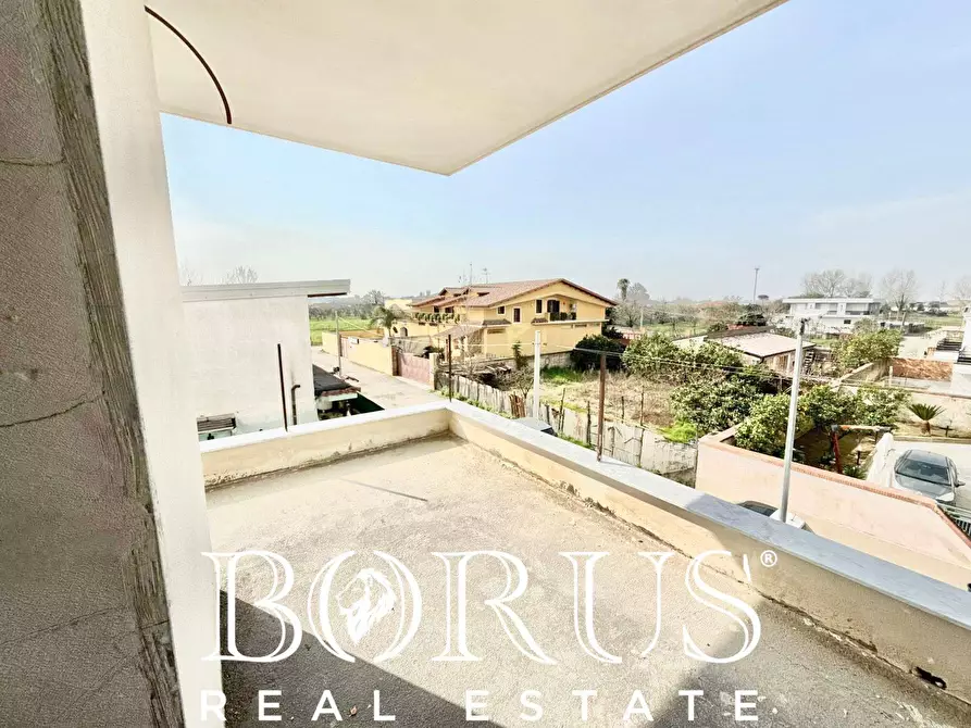 Immagine 41 di Villetta a schiera in vendita  in Via Vittorio Emanuele a Cancello Ed Arnone