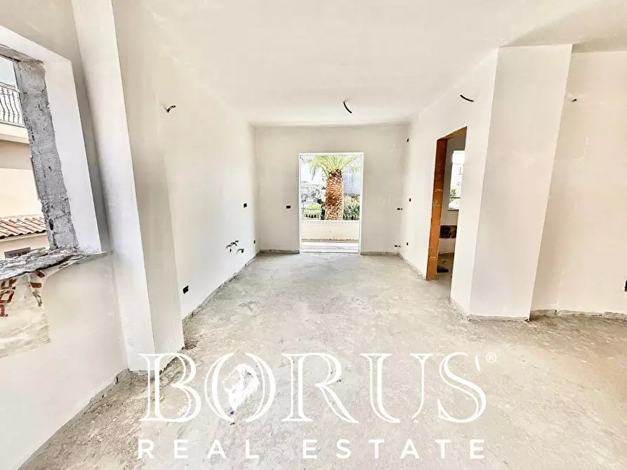 Immagine 14 di Villetta a schiera in vendita  in Via vittorio emanuele a Cancello Ed Arnone