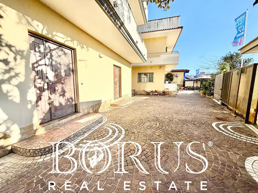 Immagine 1 di Locale commerciale in affitto  in ponte a mare a Castel Volturno