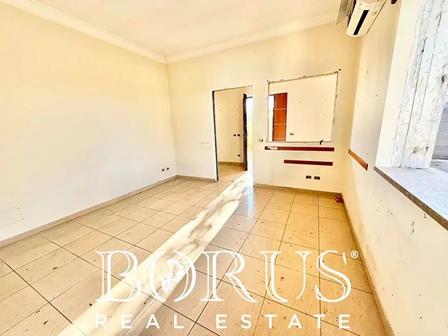 Immagine 11 di Locale commerciale in affitto  in ponte a mare a Castel Volturno