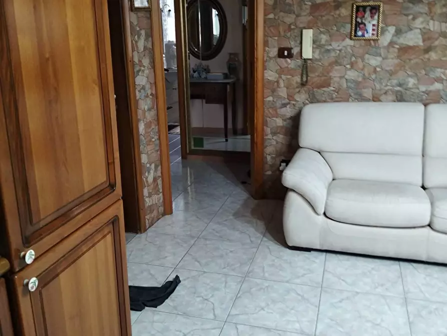 Immagine 1 di Appartamento in vendita  in VIA TORRICELLI a Arzano