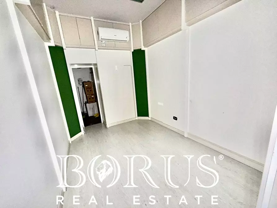 Immagine 6 di Locale commerciale in affitto  in Via Linguiti a Cancello Ed Arnone