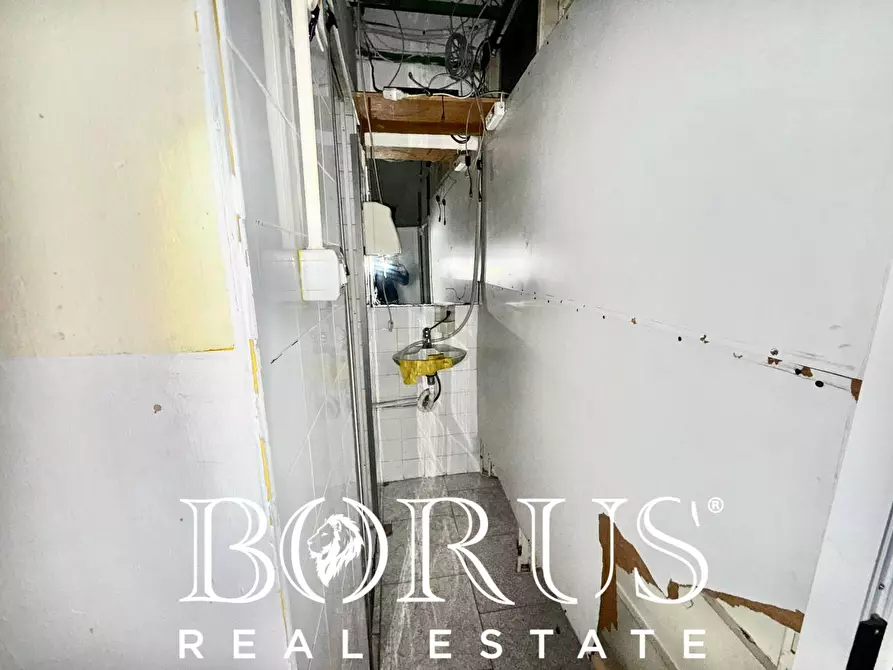 Immagine 15 di Locale commerciale in affitto  in Via Linguiti a Cancello Ed Arnone