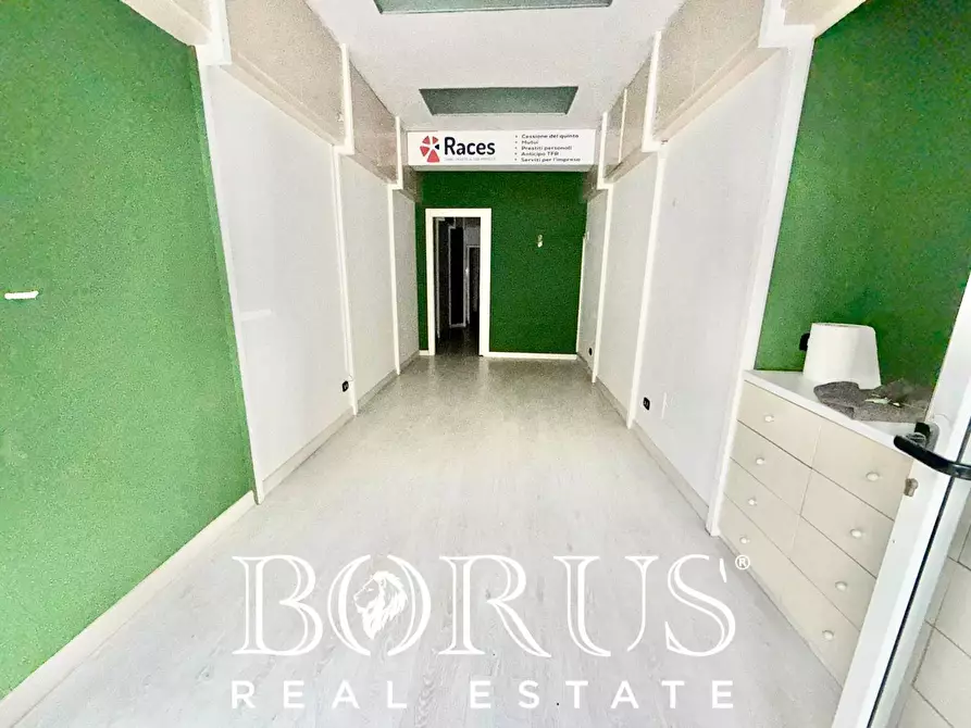 Immagine 2 di Locale commerciale in affitto  in Via Linguiti a Cancello Ed Arnone