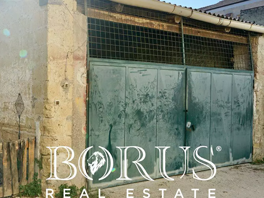 Immagine 1 di Box auto in vendita  in Via Rosano a Aversa