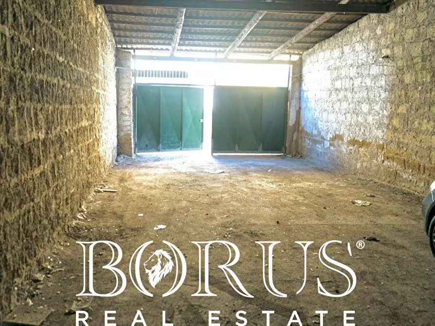 Immagine 8 di Box auto in vendita  in Via Rosano a Aversa