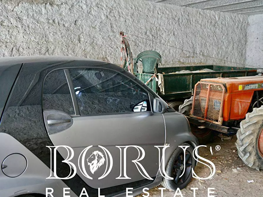 Immagine 10 di Box auto in vendita  in Via Rosano a Aversa