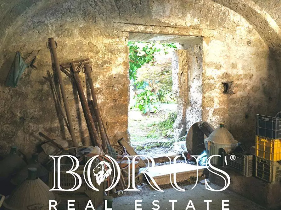 Immagine 11 di Box auto in vendita  in Via Rosano a Aversa