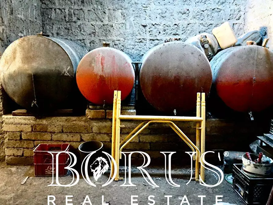 Immagine 15 di Box auto in vendita  in Via Rosano a Aversa