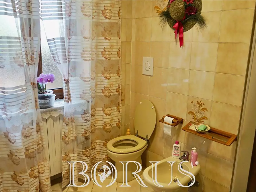 Immagine 41 di Villa in vendita  in via Frosinone a Castel Volturno