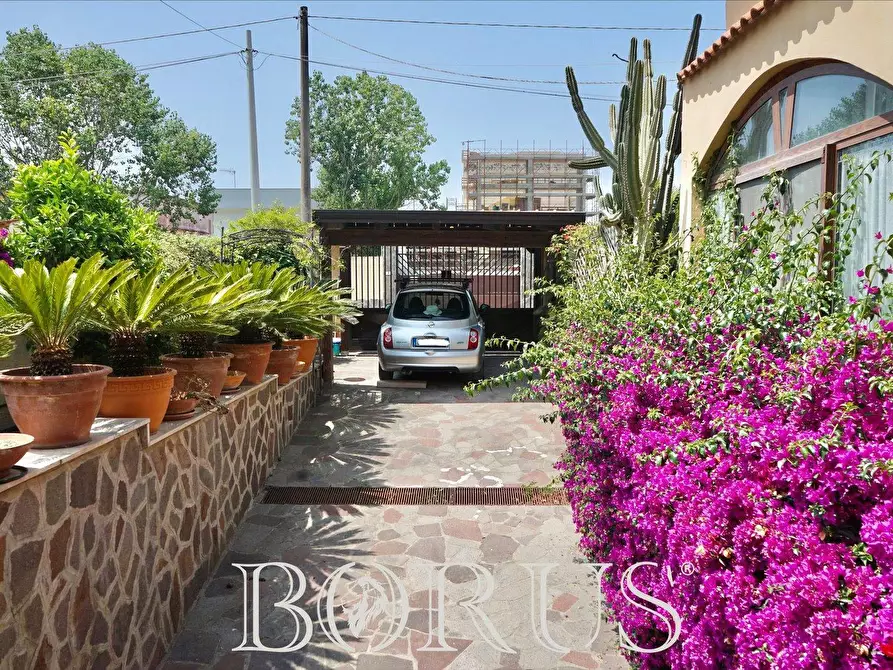 Immagine 4 di Villa in vendita  in via Frosinone a Castel Volturno