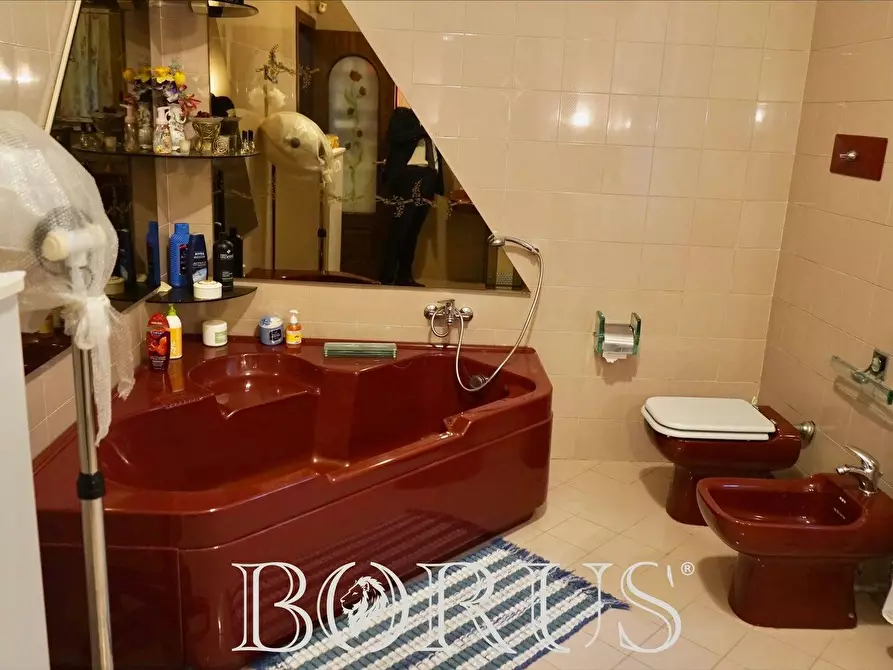 Immagine 40 di Villa in vendita  in via Frosinone a Castel Volturno