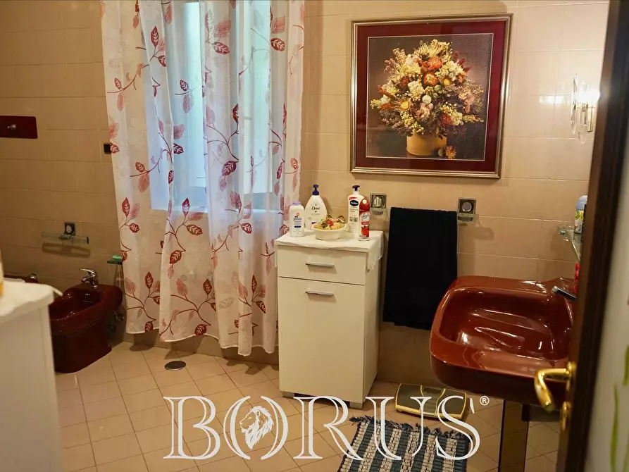 Immagine 38 di Villa in vendita  in via Frosinone a Castel Volturno