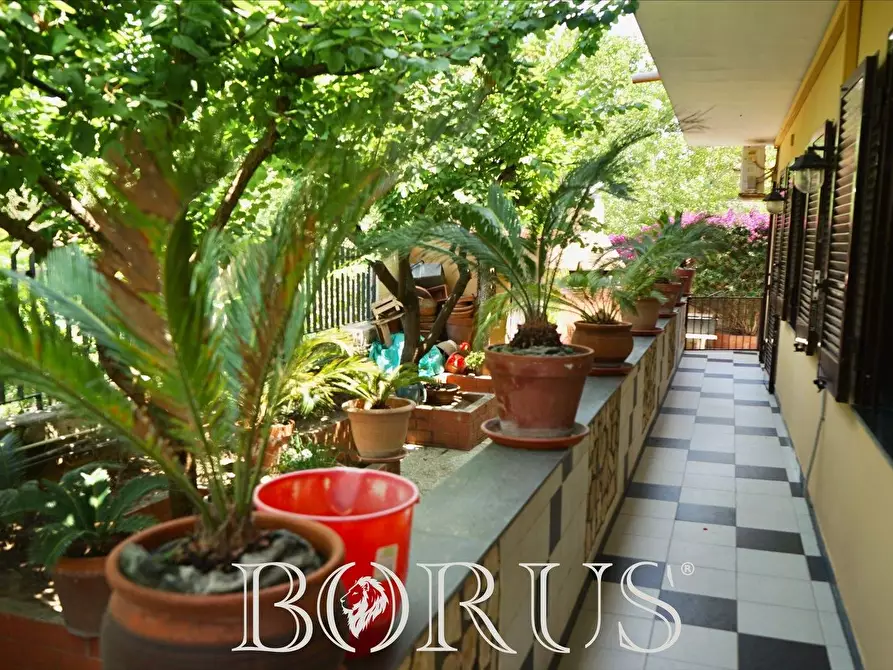 Immagine 3 di Villa in vendita  in via Frosinone a Castel Volturno