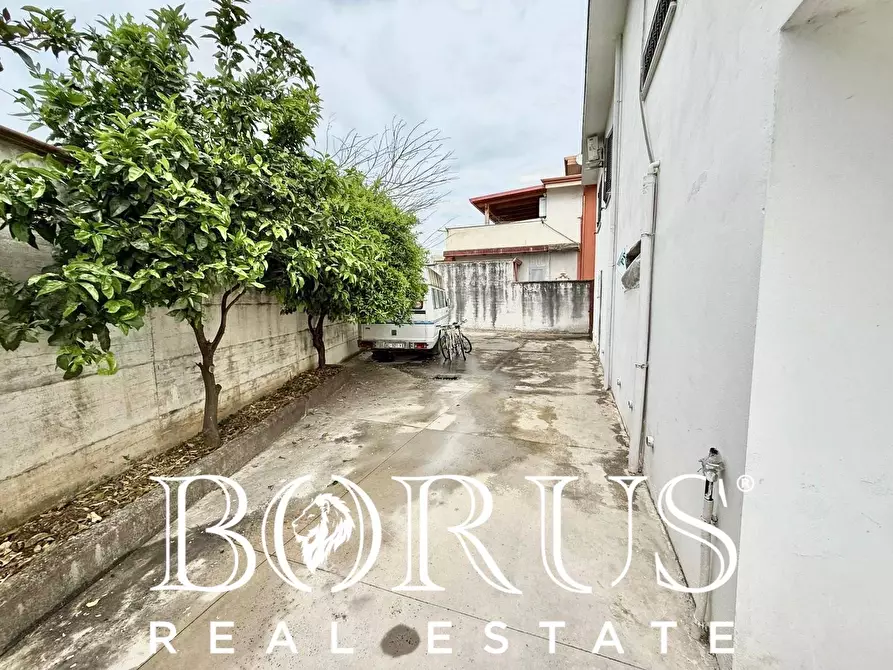 Immagine 11 di Villa in vendita  in Via Limitillo 12 a Villa Literno
