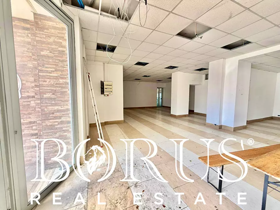 Immagine 15 di Locale commerciale in affitto  in VIA M.L. KING a Marcianise