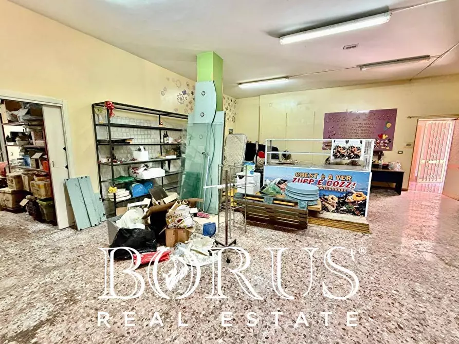 Immagine 6 di Attività commerciale in affitto  in via Salvemini a Cancello Ed Arnone
