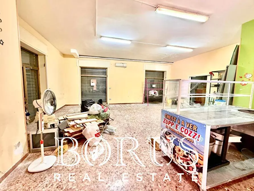 Immagine 13 di Attività commerciale in affitto  in via Salvemini a Cancello Ed Arnone