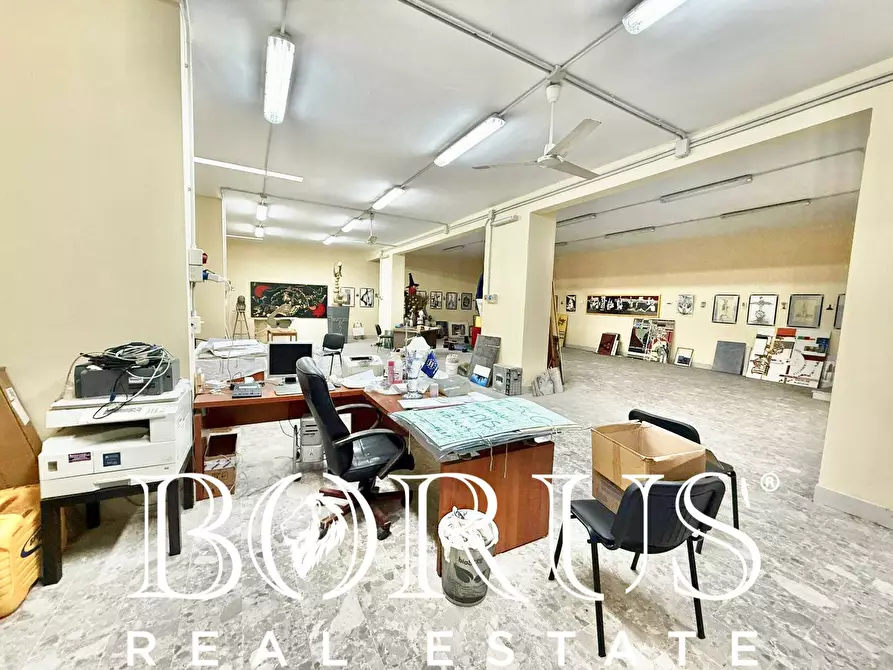 Immagine 41 di Locale commerciale in vendita  in VIA LATINA a Santa Maria Capua Vetere
