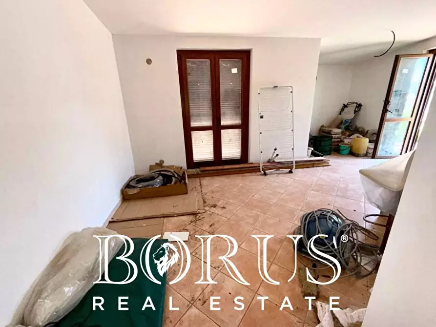 Immagine 21 di Villa in vendita  in via nazionale 8 a Cancello Ed Arnone