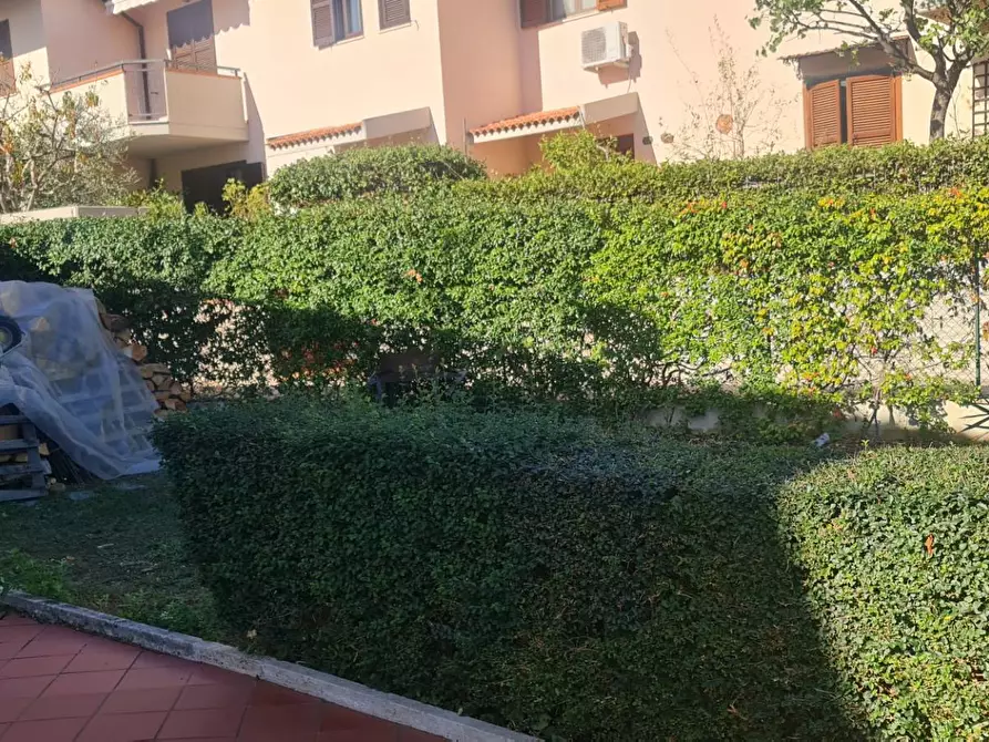 Immagine 30 di Villetta a schiera in vendita  a Folignano