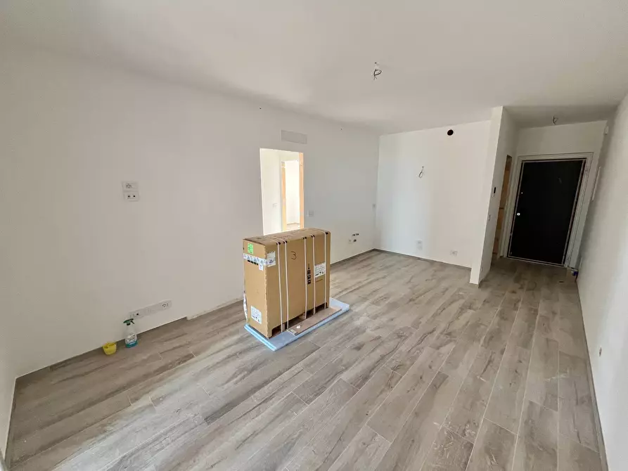 Immagine 13 di Appartamento in vendita  a Acquaviva Picena