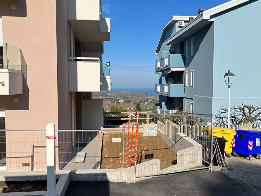 Immagine 22 di Appartamento in vendita  a Acquaviva Picena