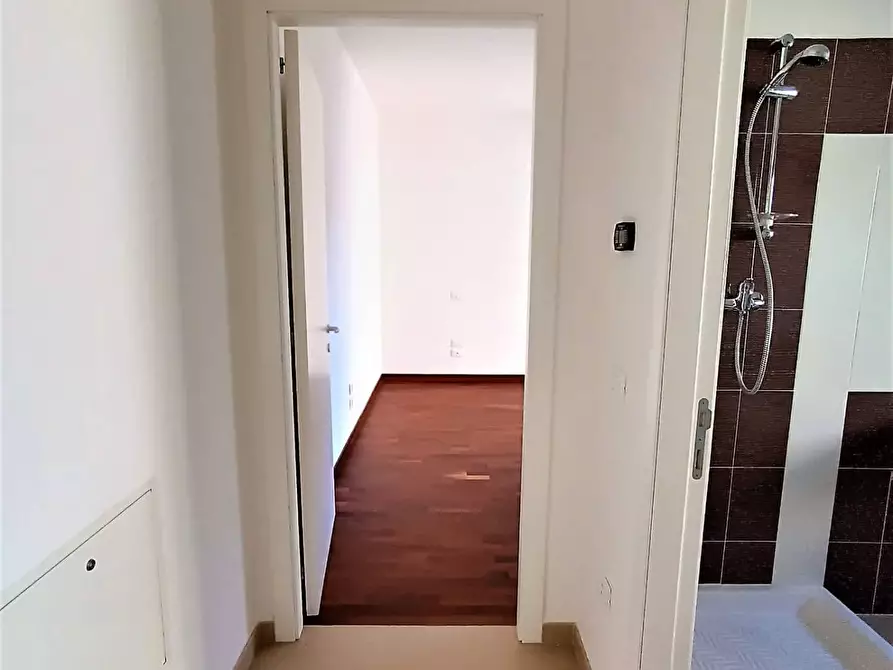 Immagine 10 di Appartamento in vendita  a Grottammare