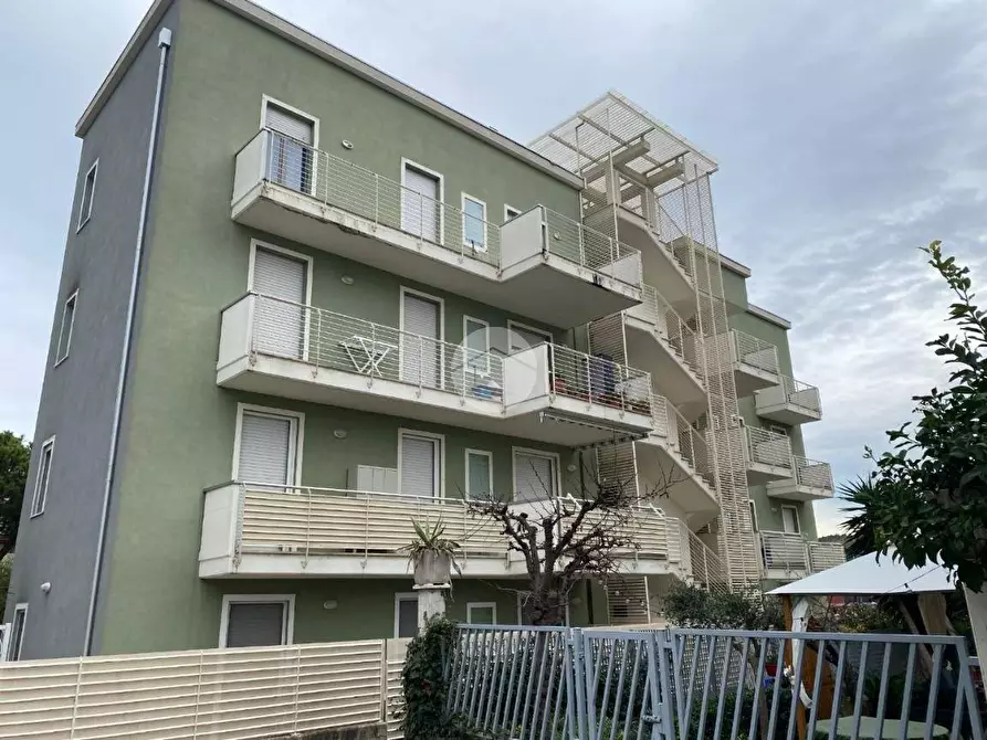 Immagine 17 di Appartamento in vendita  a Grottammare