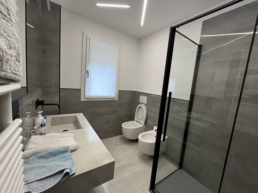 Immagine 6 di Appartamento in vendita  a Acquaviva Picena