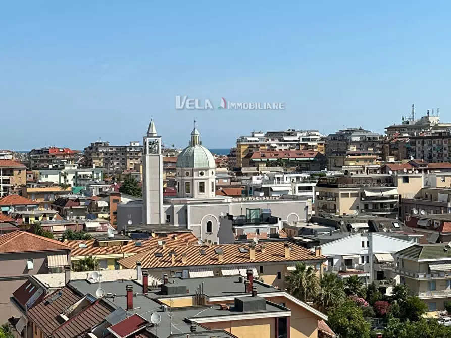 Immagine 26 di Attico in vendita  a San Benedetto Del Tronto