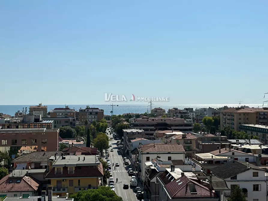 Immagine 27 di Attico in vendita  a San Benedetto Del Tronto