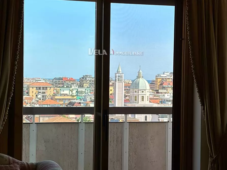 Immagine 33 di Attico in vendita  a San Benedetto Del Tronto