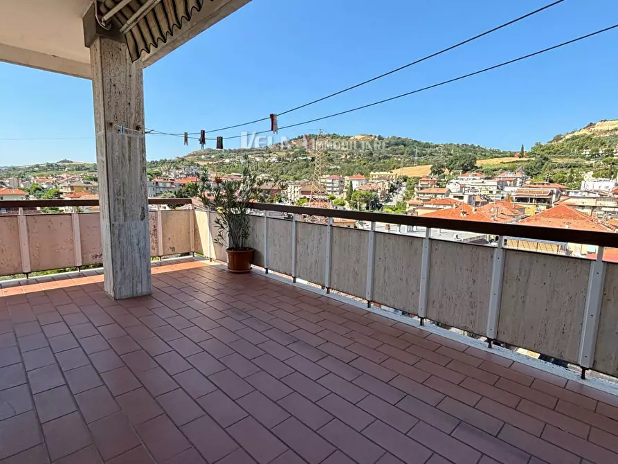 Immagine 50 di Attico in vendita  a San Benedetto Del Tronto