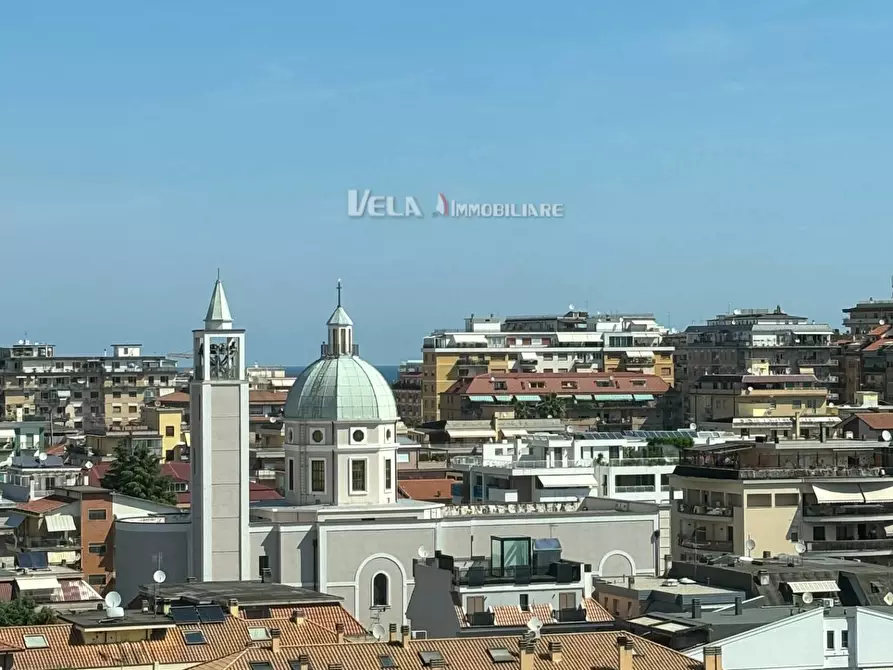 Immagine 60 di Attico in vendita  a San Benedetto Del Tronto